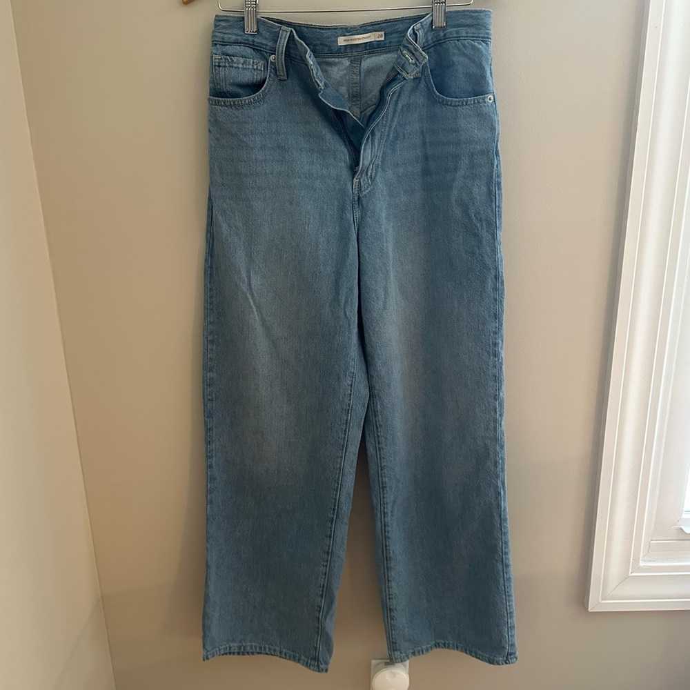 Levi’s high waisted baggy straight jeans